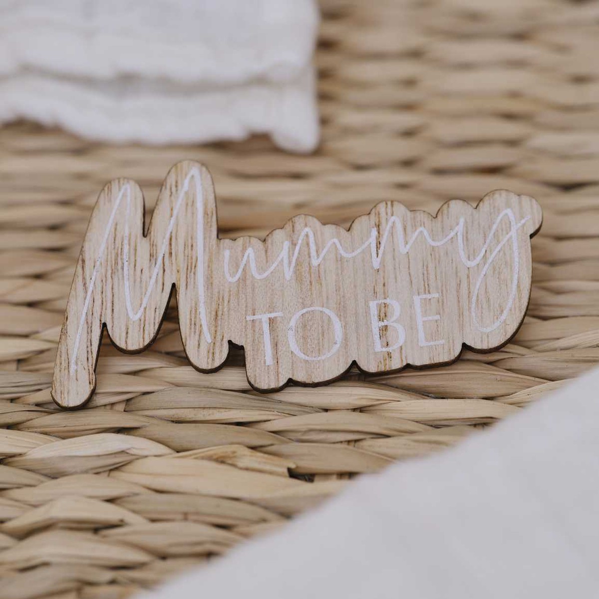 Mummy to Be Wooden Badge - Default Title